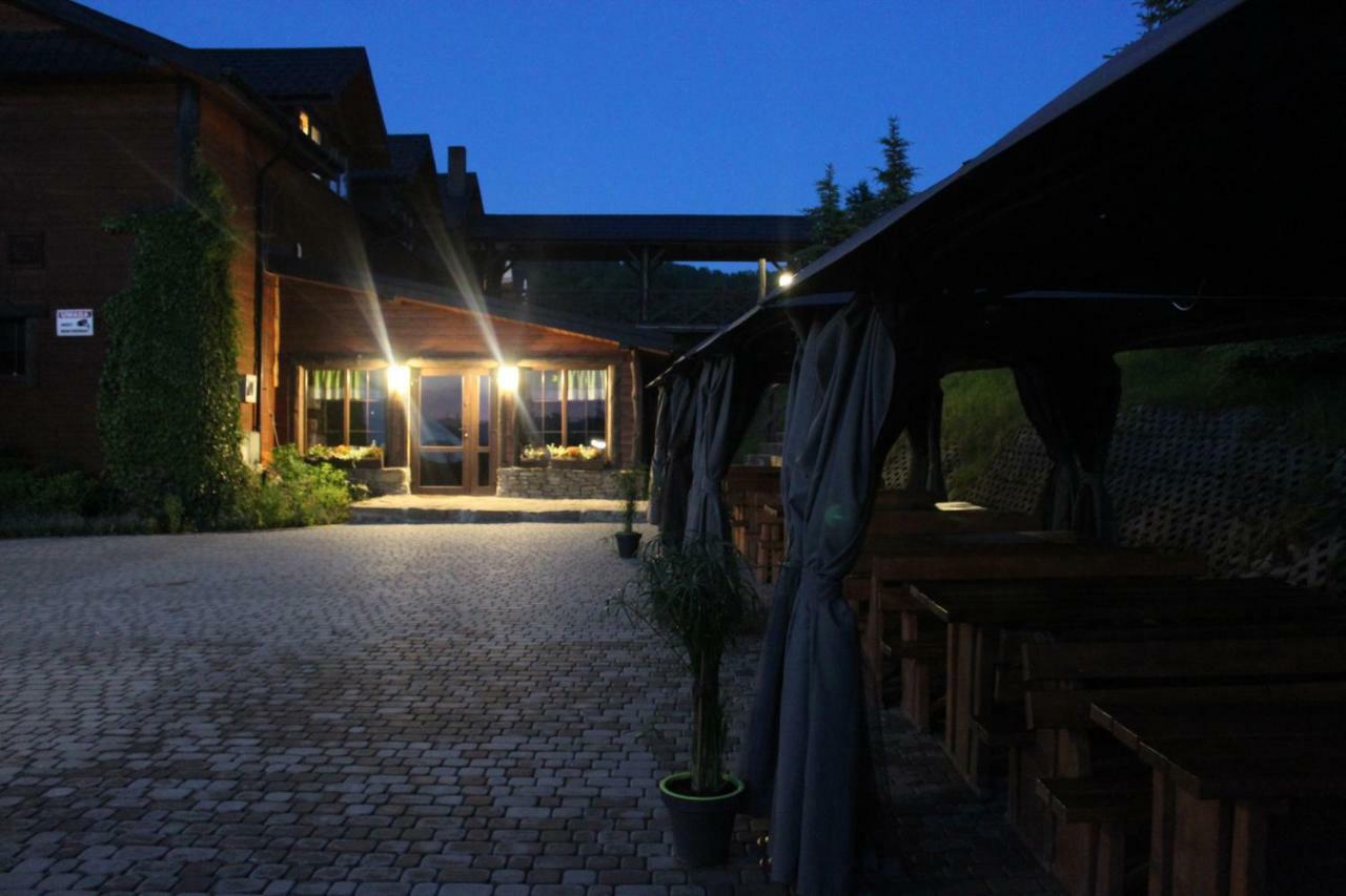 Hotel Bieszczadzkie Wrota Lasu Steznica  Exterior foto