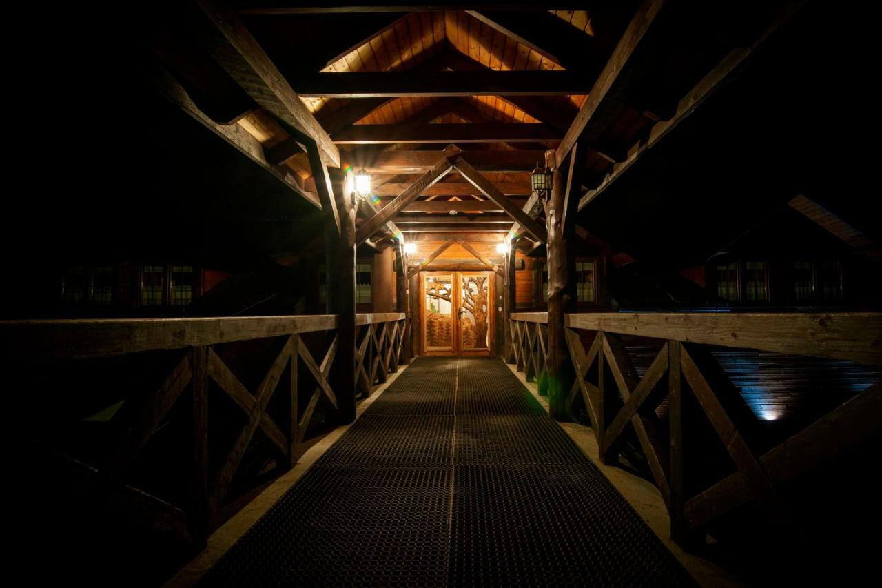 Hotel Bieszczadzkie Wrota Lasu Steznica  Exterior foto